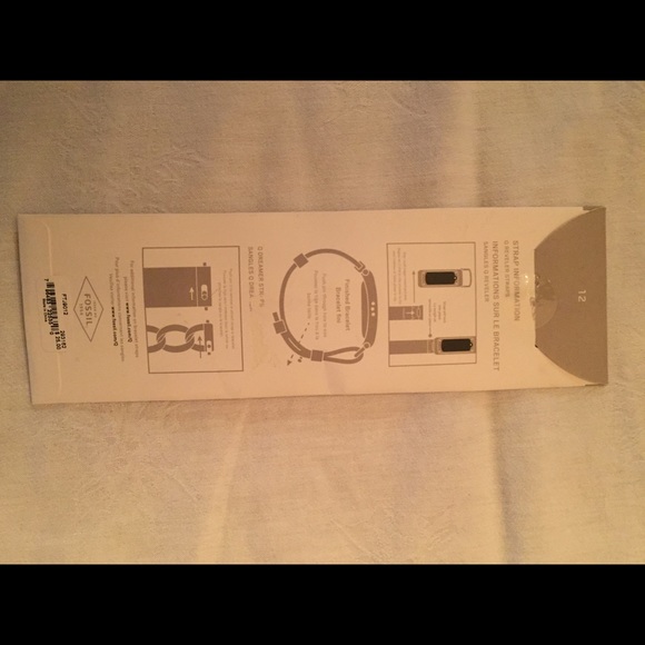 Grey Fossil Q dreamer strap never opened. - Picture 2 of 3